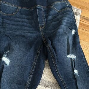 Old Navy super skinny jeggings size 4